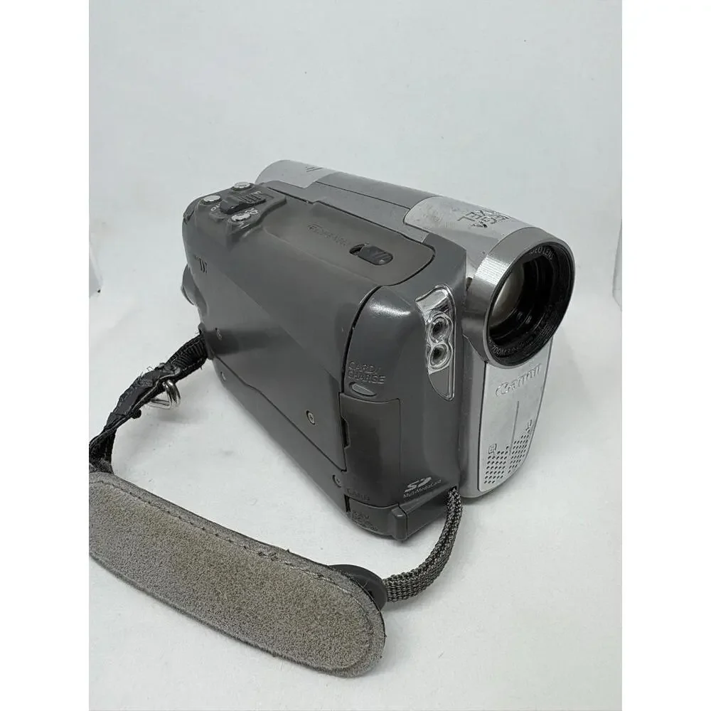 Canon ELURA 100 Digital Video Camcorder NTSC 20X Zoom Parts Repair READ C105